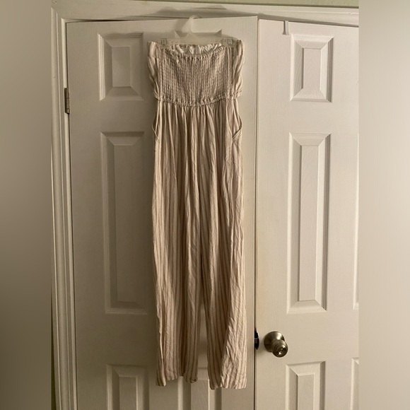 Abercrombie and Fitch linen jumpsuit - Picture 4 of 6